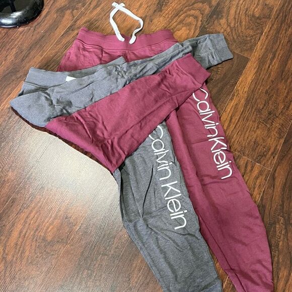 CALVIN KLEIN 2 Pack Terry Cloth Joggers! Perfect Lounge and gym Small Nwt - Picture 3 of 12